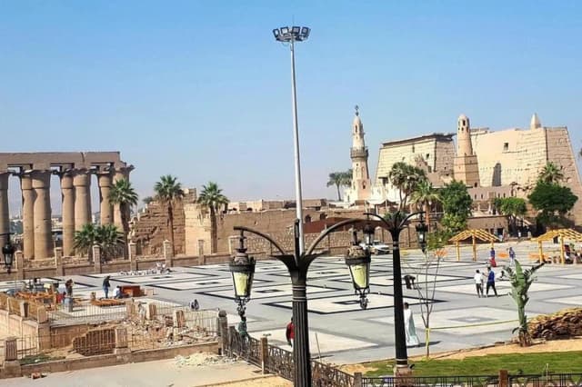 Luxor Premium Minibus Tour (Minibus, up to 8 seats) - Photo 2