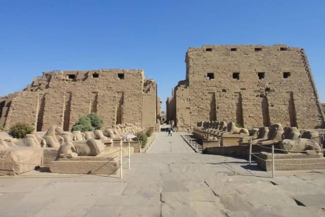 Luxor Premium Minibus Tour (Minibus, up to 8 seats) - Photo 10