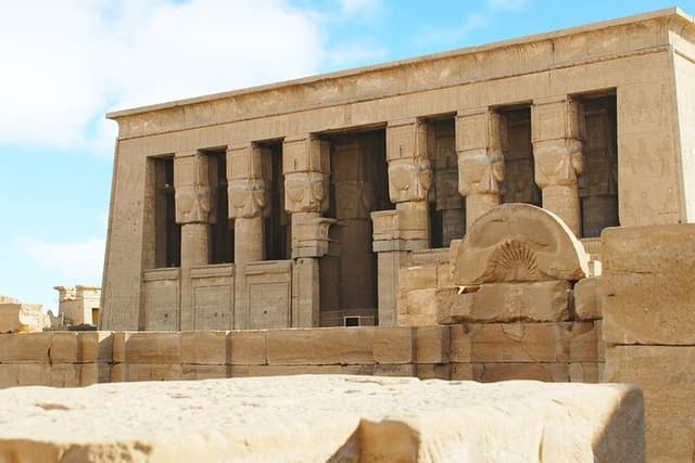 Abydos & Dendera Private Car Tour (Private Car, up to 3 persons) - Photo 4